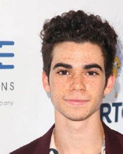 Cameron Boyce Bio, Affair, Single, Net Worth,。